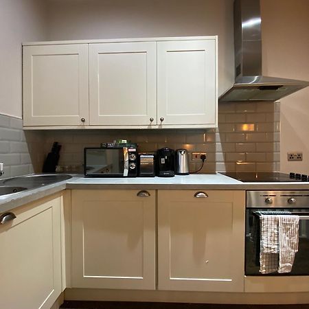 Stunning King Suite Apartment In The Heart Of Leeds City Center المظهر الخارجي الصورة