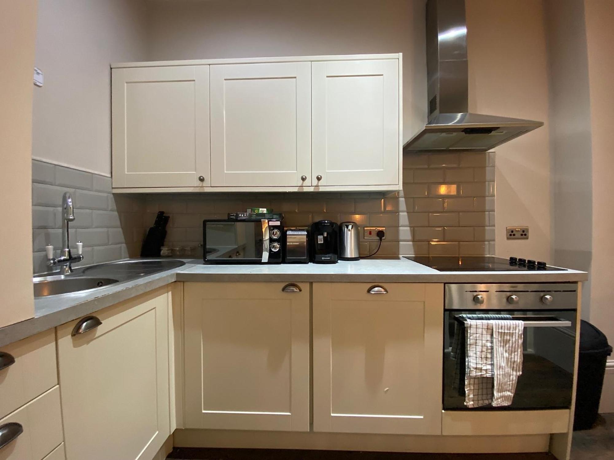 Stunning King Suite Apartment In The Heart Of Leeds City Center المظهر الخارجي الصورة